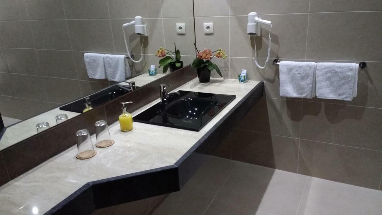 Casa Do Prado Guesthouse فيلا ريال المظهر الخارجي الصورة