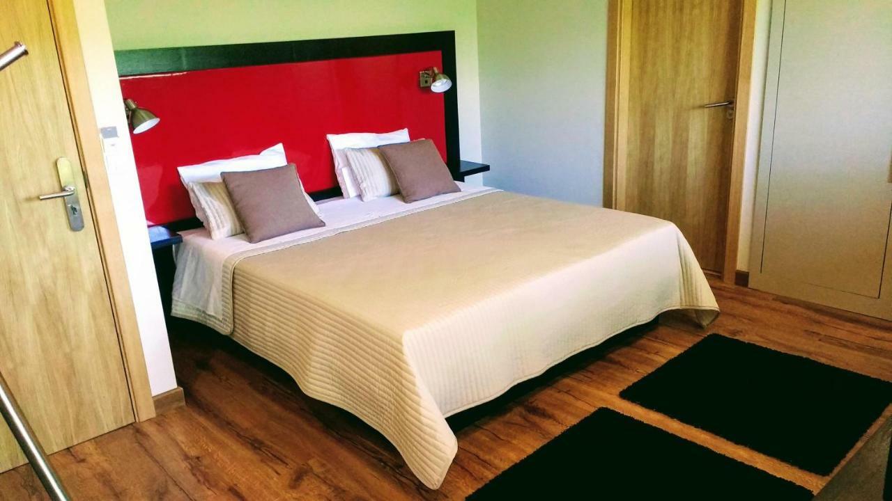 Casa Do Prado Guesthouse فيلا ريال المظهر الخارجي الصورة